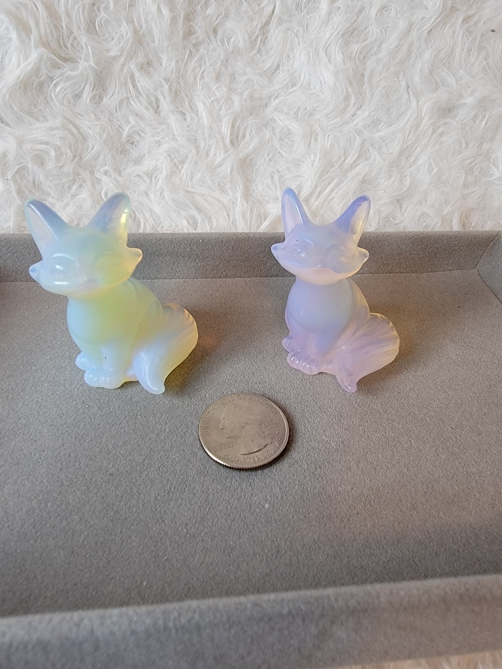 Iridescent Opaline Fox Figurine - Pastel Yellow & Pastel Lavender